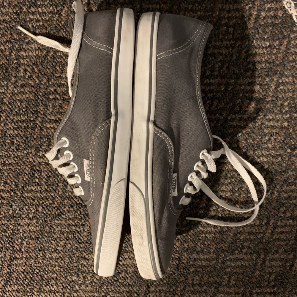 Vans - Picture 4 of 8